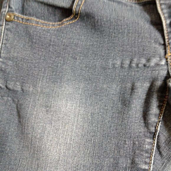 PREMIUM DENIM JEANS Size 3' - Picture 6 of 10